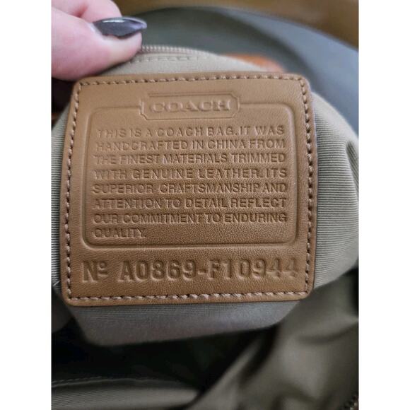 COACH Signature Soft Duffle Canvas Leather White Brown Crossbody Bag 10944 Euc - Picture 6 of 13